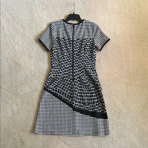 SOLD - Black/White Short Sleeve Dress - Picture 16 of 16
